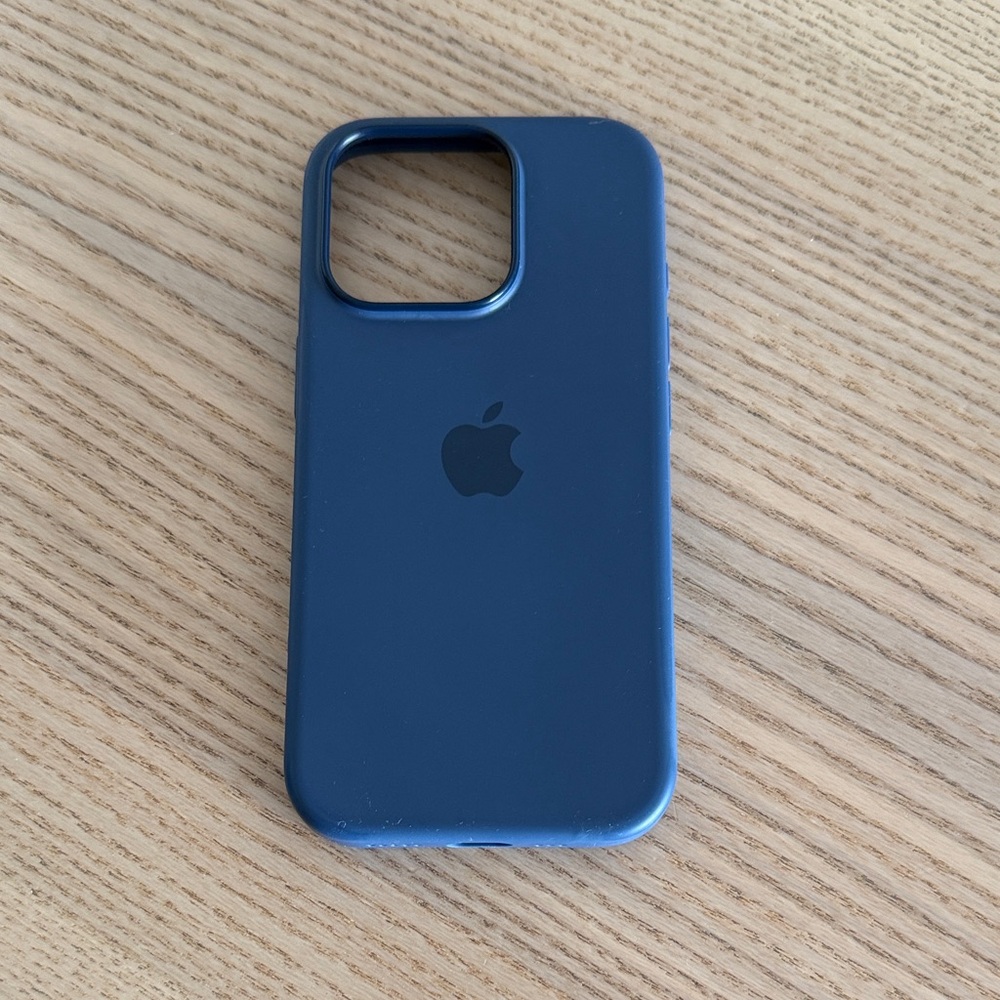 Apple 16 Pro Midnight Blue iPhone Case